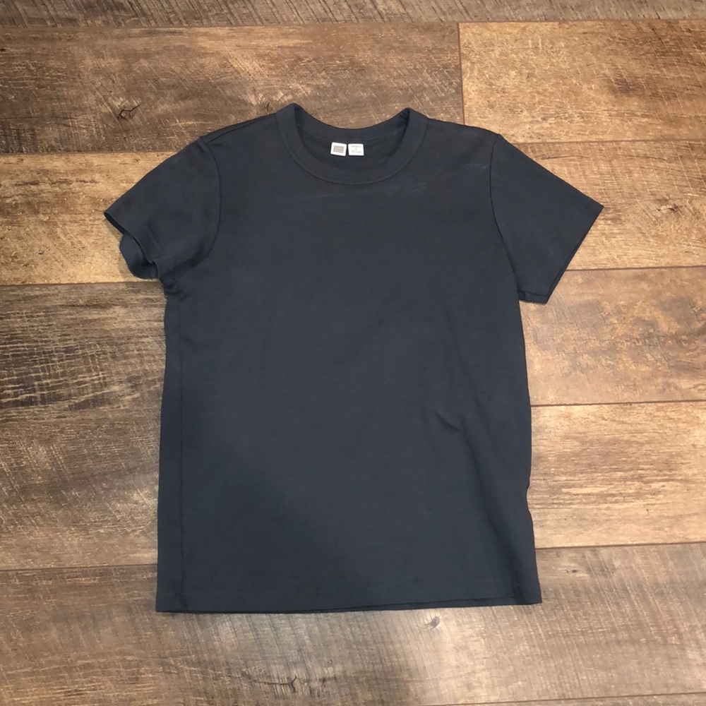 blue uniqlo short sleeve t-shirt. :)